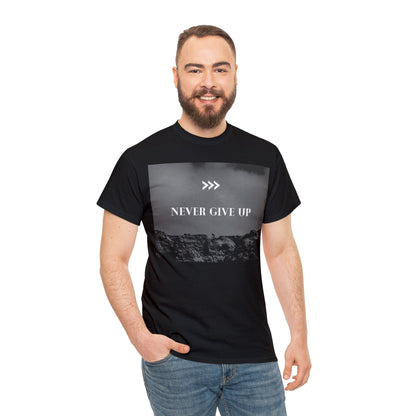 "NUNCA TE RINDAS" Camiseta unisex de algodón pesado